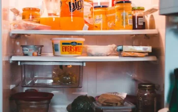 A geladeira gela mais no 1 ou no 7